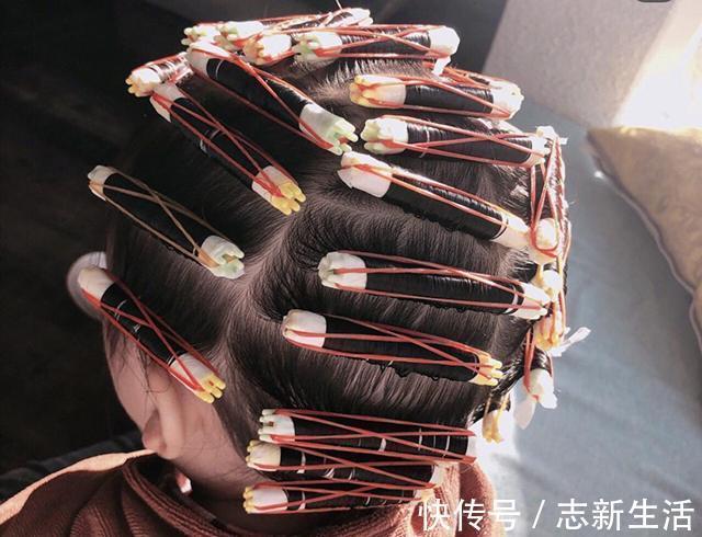 睡着|宝爸给2岁孩子烫发,本以为会被夸赞,却反被骂“无知”