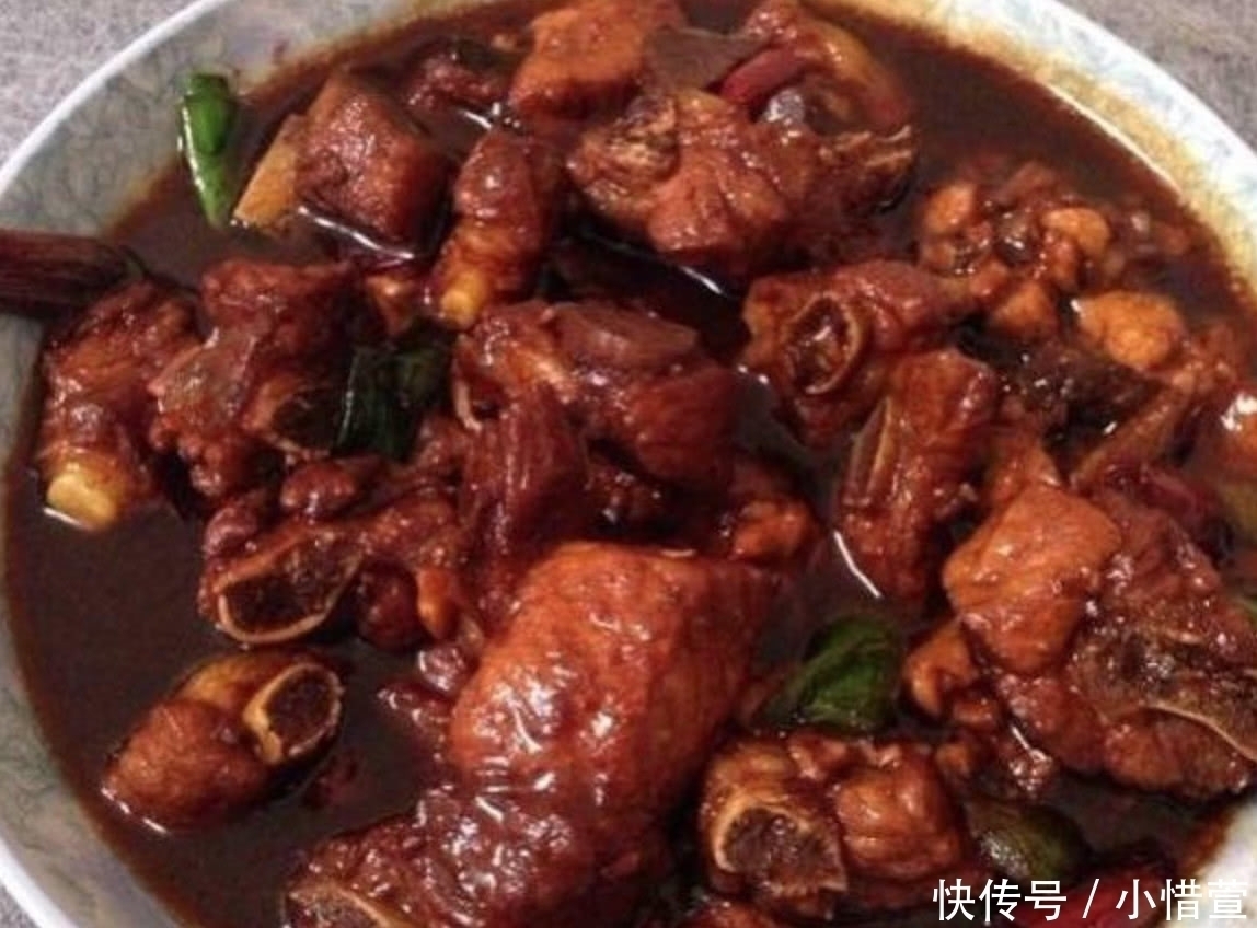 油焖大虾|花四千请来一个保姆，因为保姆做的菜太好吃，媳妇哭着要解雇她