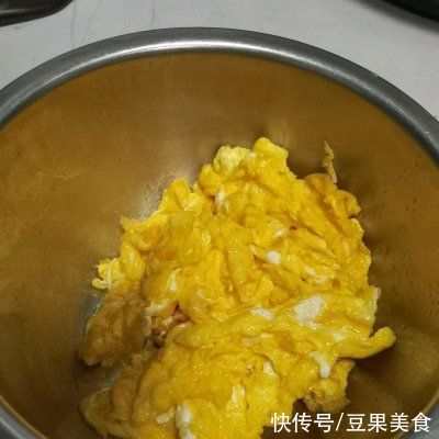 米粉|自从学会包菜炒米粉，我就不想再吃外卖了