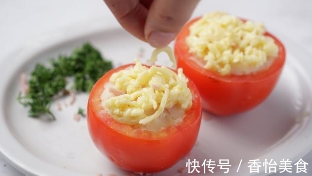 土豆|高颜值的元气早餐，土豆放西红柿里面烤，咬一口满口奶香味