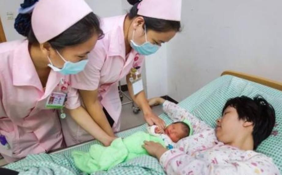 巨婴症|当代女性抗拒顺产,助产士说出背后真相,你还会选剖腹产吗