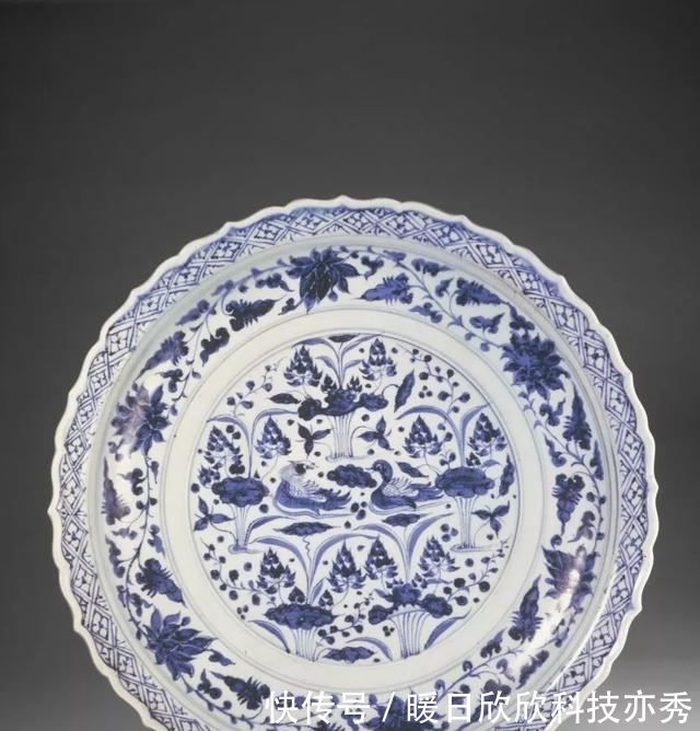 浅谈;元青花之谜