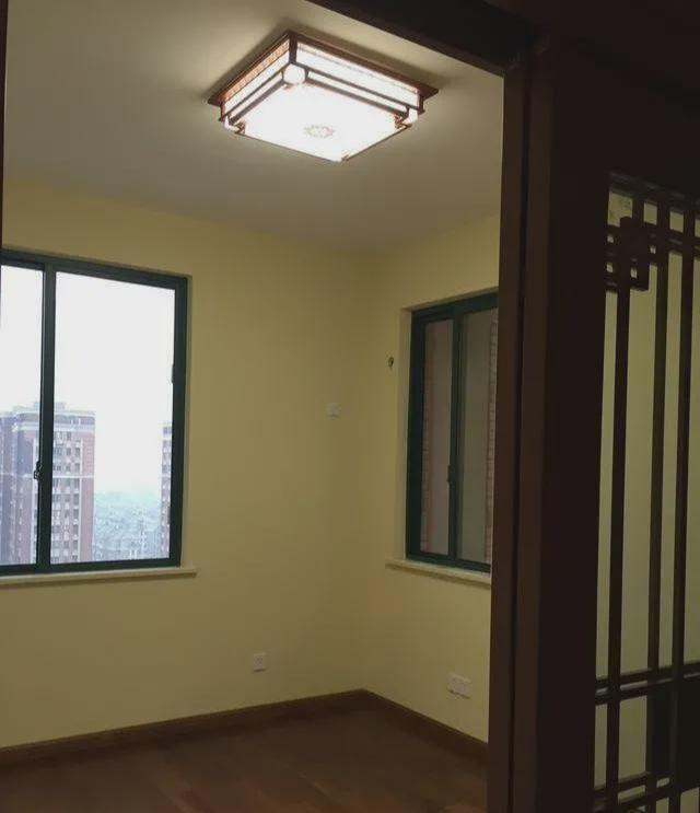 新房|和老公把新房装好了,亲戚一看,都说简直不像年轻人住的!