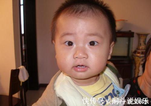 睡眠|孩子睡觉前,这5种食物可以常吃一点,帮助睡眠,有助于长个!