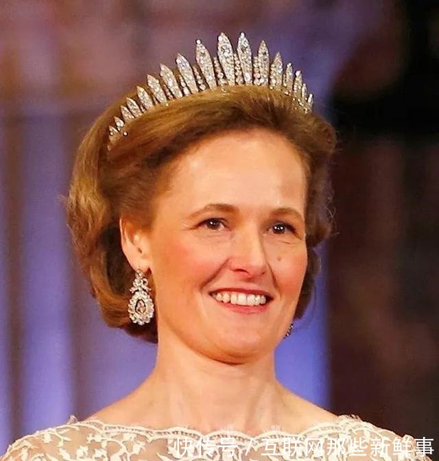 最爱 那么重的耳环为什么却成为了王室女性的最爱!