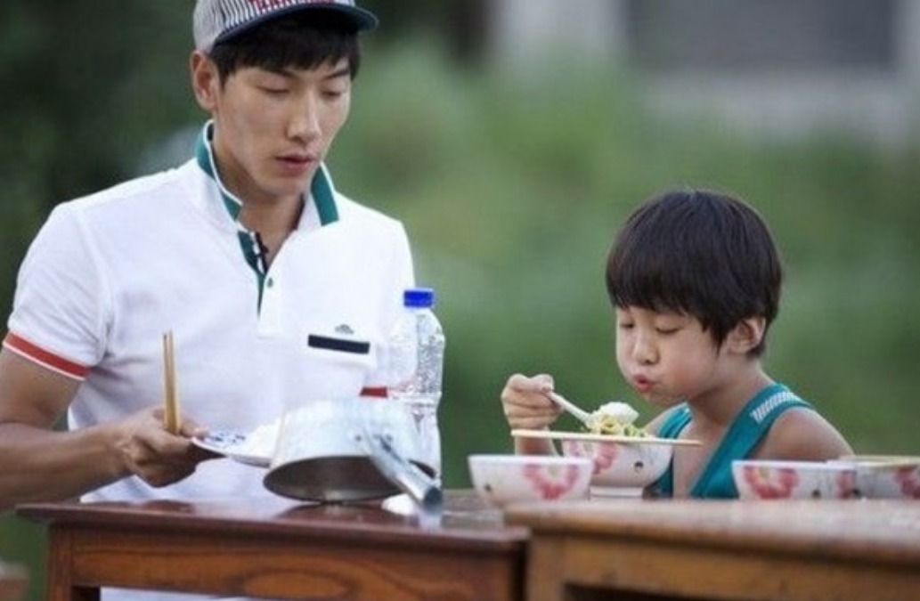 頒獎典禮|張亮的毀滅史:從“好爸爸”到“無人問津”,他哪步走錯了?