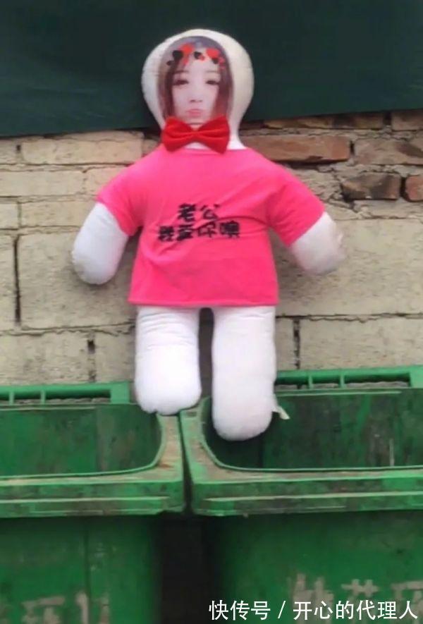 |内涵段子|别人家的女朋友宽松T恤下都藏着什么?