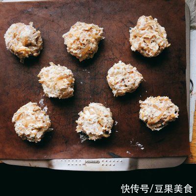 洋葱奶酪|「比司吉」香酥奶咸的洋葱奶酪司康