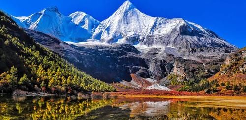 神山|错开旺季，在五月前往稻城亚丁，感受一次心灵上的远航。