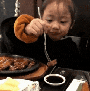 |搞笑GIF段子:真人真事 我们村有个男的,脾气不好