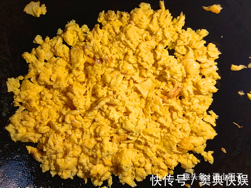 素三鲜饺子怎样做才好吃关键在饺子馅，大厨教你几招，一顿40个