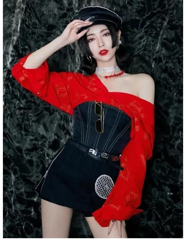 趙小棠|THE9七月行程出爐：虞書欣許佳琪劇組拍戲，孔雪兒安崎憑實(shí)力圈粉