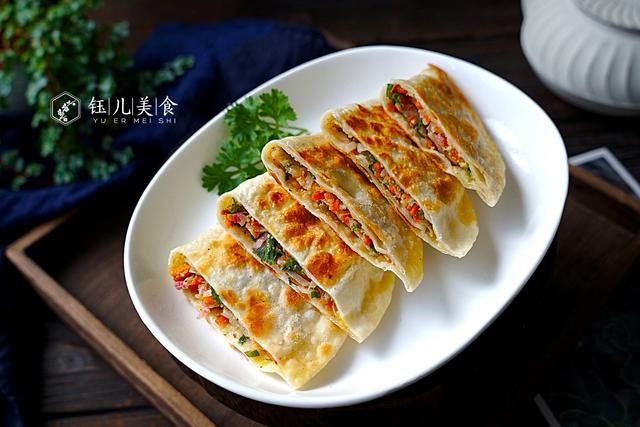 天冷了,盒子包这馅比韭菜盒子还要好吃,学会了自己在家就能做