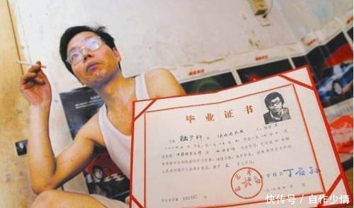 董加耕考上北大后却选择回乡务农，甚至还为此改名现状如何