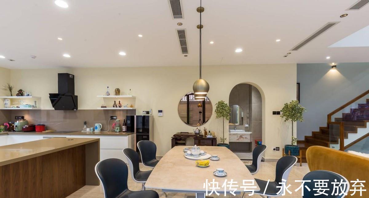 花园|父母理想豪宅来了!300㎡带电梯带花园,露台还能种菜棒极了