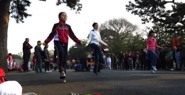 脂肪|公认的几个“减肥动作”，每天做一做，轻松排出多余脂肪！