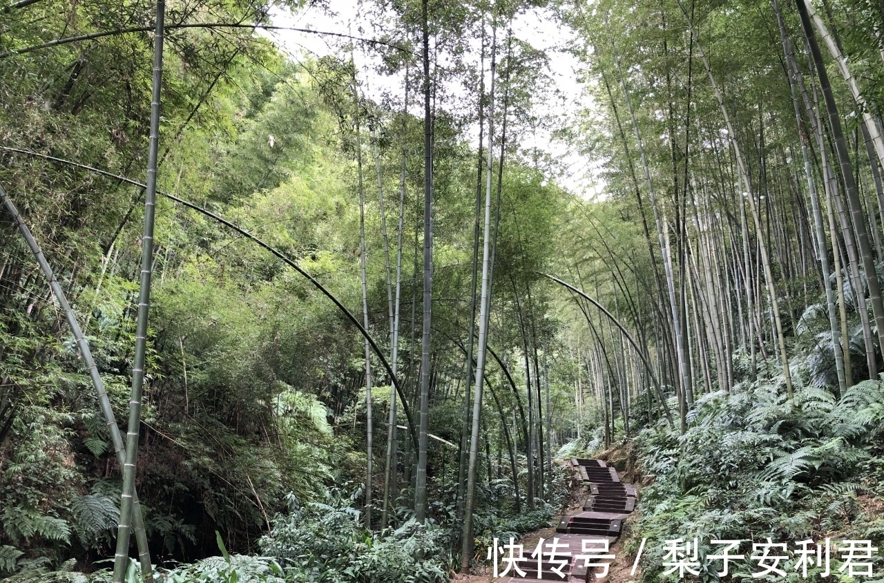 土财主#教书先生和东家斗智斗勇,连出4个上联,终于如愿以偿,加餐吃肉