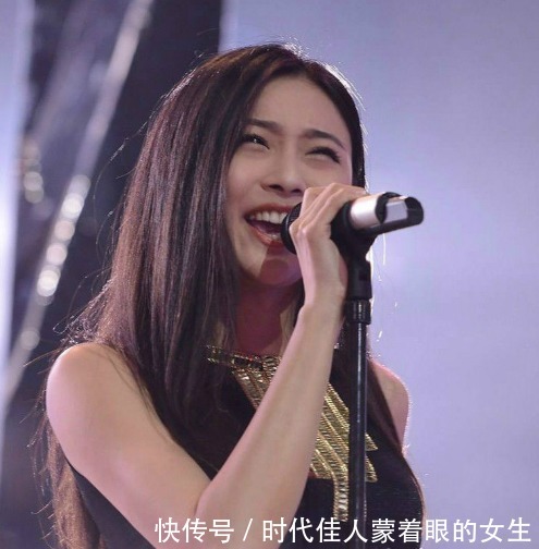 盛夏光年|她因《好声音》一夜成名, 身价上百亿, 前夫还是高颜值主持人