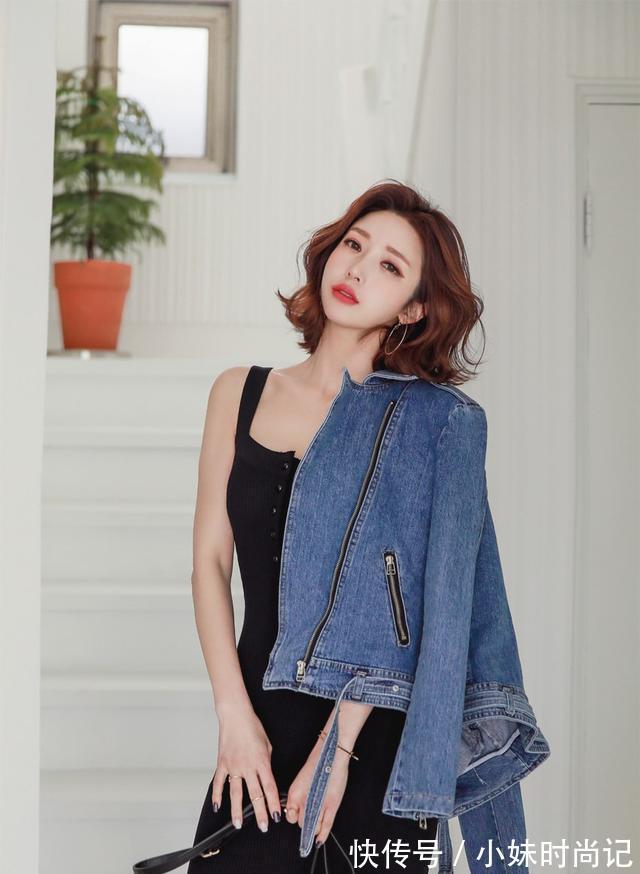 清新|黑色吊带包臀裙配高跟鞋,清新靓丽,很有女人味