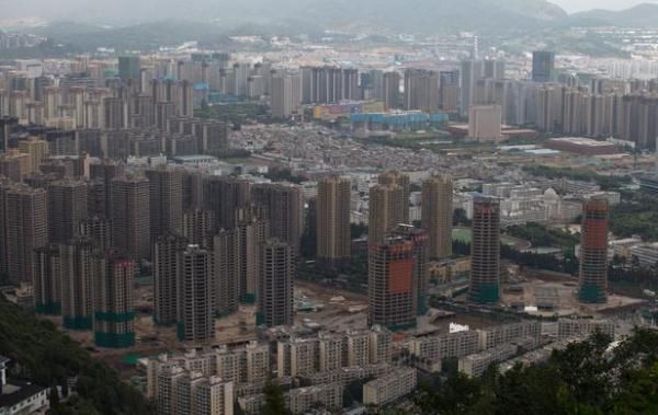 项目|轰！刚刚，昆明15栋烂尾楼爆破拆除