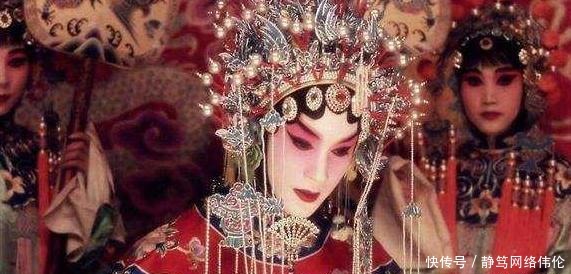 李叔同抛下两位美娇娘出家,妻子为此跪了几天几夜,他仍不理睬