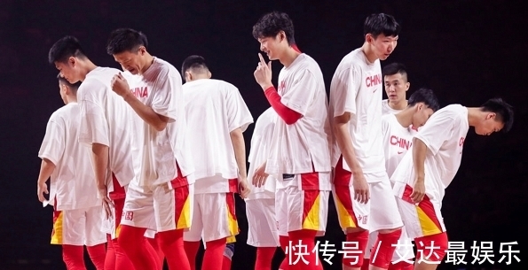 杜锋|合砍30分!男篮两小将成球队获胜功臣,杜锋6字回怼太解气
