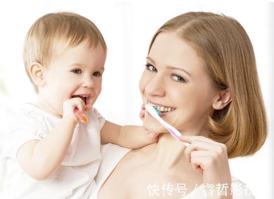 牙龈|这些征兆说明宝宝要长牙了,爸妈这样帮宝宝长出整齐洁白的牙齿!