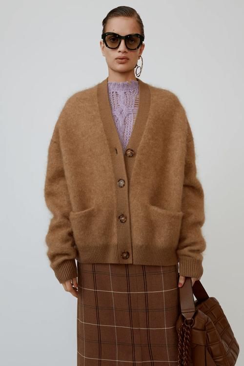 天气一暖,最想穿的还是“奶奶衫”!