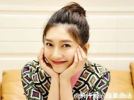 妹子们|今年最火的“丸子头”,你会扎吗?这三个误区不要犯,超显老