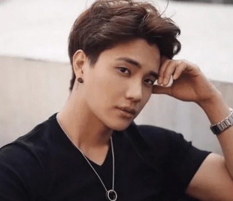 天天向上的小五,临走时不顾一切跪接汪涵的银行卡离开,现状如何