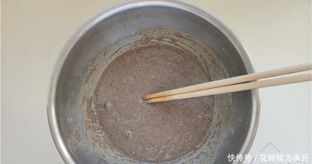 早餐|天冷，45歲老阿姨迷上了這早餐，1周吃3次，別看黑乎乎，特營(yíng)養(yǎng)