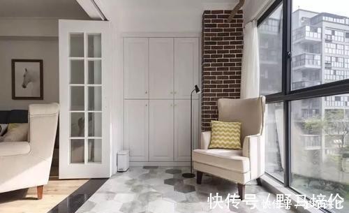 推拉门|家中阳台不要装推拉门了,装这种实用不占空间,不得不感叹聪明