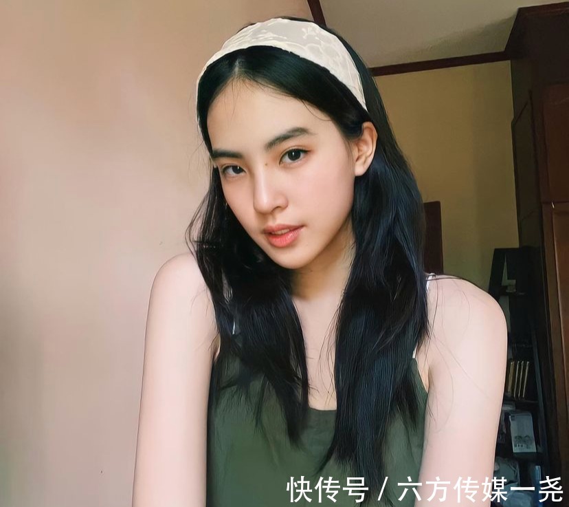 吸睛度|“ 大肠发圈 ”烂大街了!初秋竟然流行土味配饰?