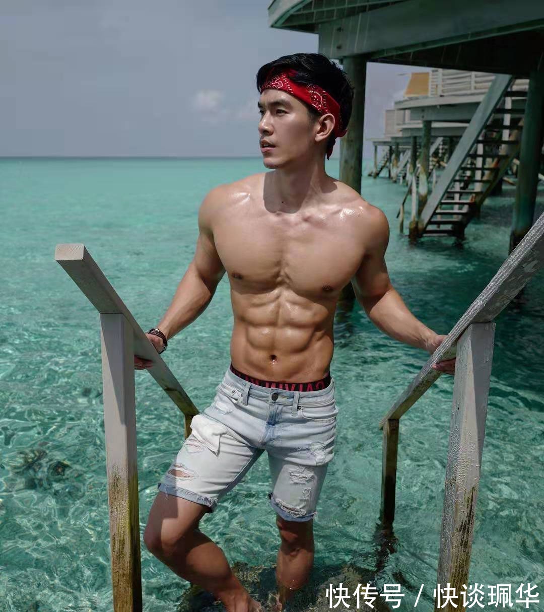 男生|如何尽显男性魅力？且看肌肉型男的八块腹肌和人鱼线，真飒