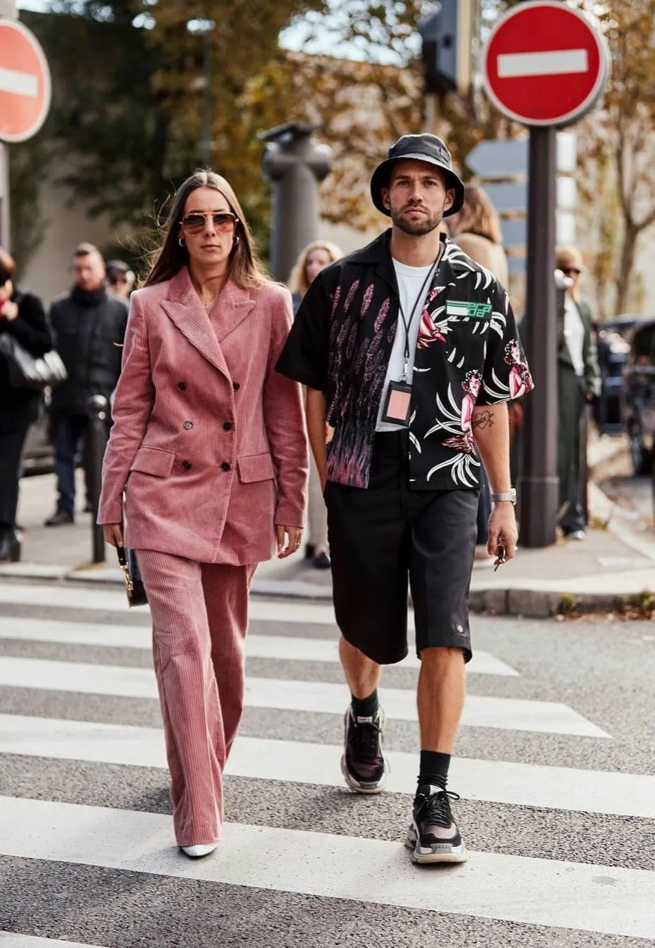 「短裤」也能穿得体面？这些穿法让男女都动心