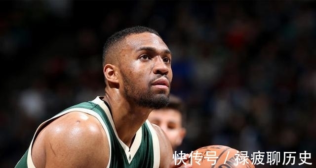 职业生涯|新秀时期被吹上天,能与詹皇杜兰特相提并论,如今25岁场均4分