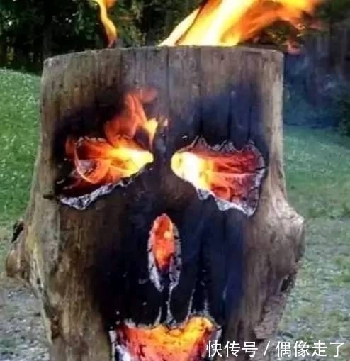 |搞笑图片幽默段子笑话：兄弟你病都还没好就出院了？也是厉害的