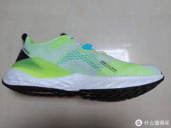 耐克 性价比超高的3款国产跑鞋,脚感不输耐克阿迪,买错要吃大亏