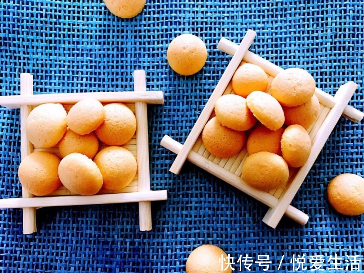 蛋黄饼干|给孩子做一款小零食,简单易学,美味无添加,比买的还好吃