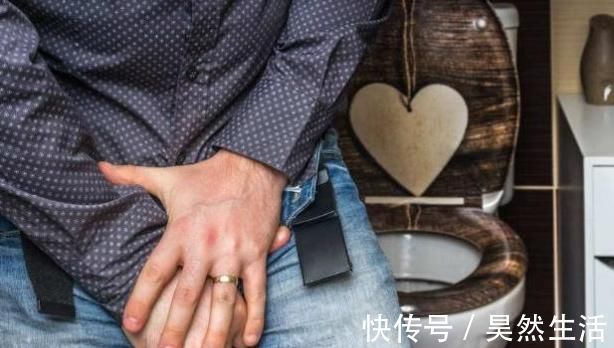 气泡|尿液中出现很多泡沫？或许是被这些疾病“缠上”了，别忽视了！