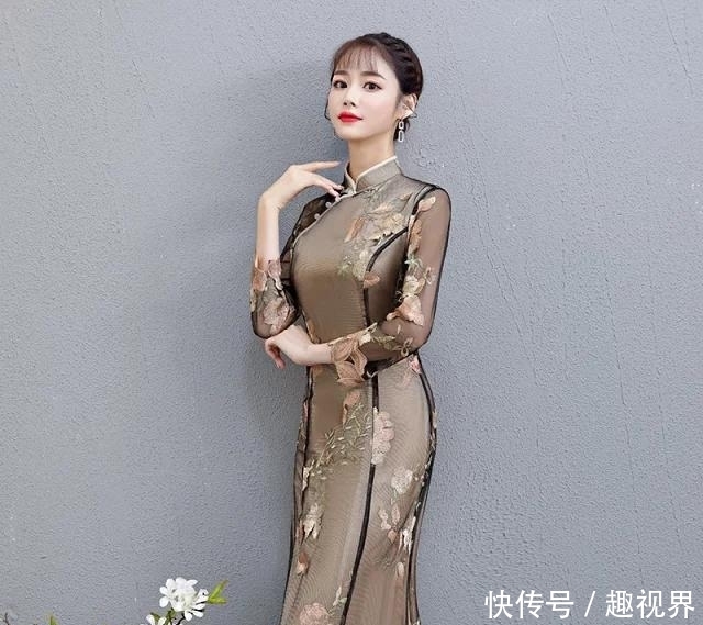 改良大气款,新颖独到,精美绝伦长旗袍!