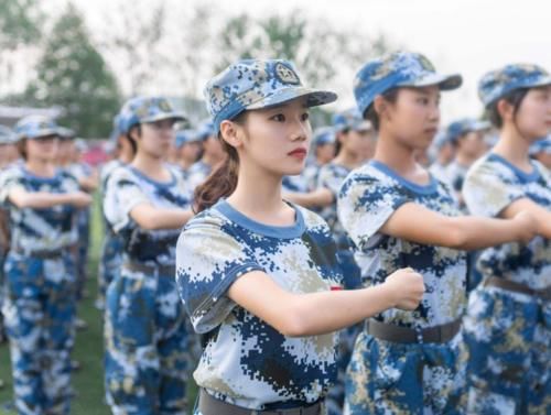 大学|大学的神奇之处：从女生到女神，只需要经历大一到大四