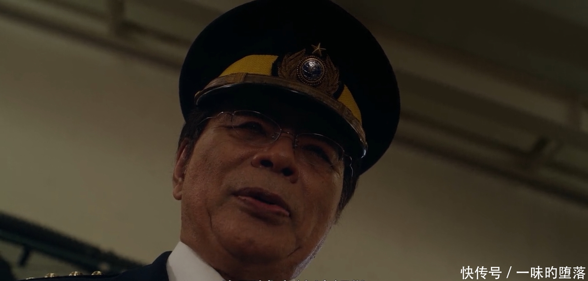 军械库|泽塔:伽古拉再度变身五帝王被平成三杰痛殴,机械赛罗即将登场