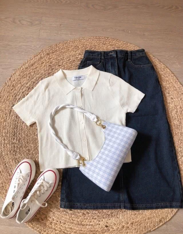 收藏啦28套简约,越看越好看的夏季日常舒适搭配LOOK