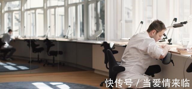 caliber$有一种“薄”叫伯爵!