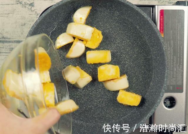 刀切馒头|脆皮馒头搭配南瓜牛奶羹，好吃的营养早餐，甜香味美，孩子特爱吃