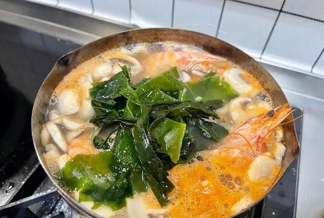 补充水分|夏天就爱喝这汤，营养低脂不长肉，鲜美好喝补充水分，一次喝两碗