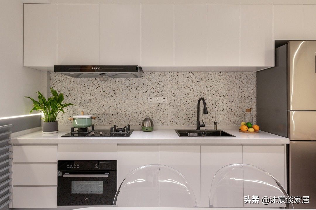 沐宸|看老破小如何“脱胎换骨”？重装34平小家，有三室有阅读区，惊艳