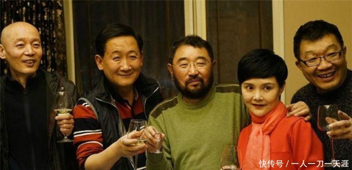 葛优梁天李成儒罕见聚会,63岁瘦到脱相,丁克30年把妻子宠成公主