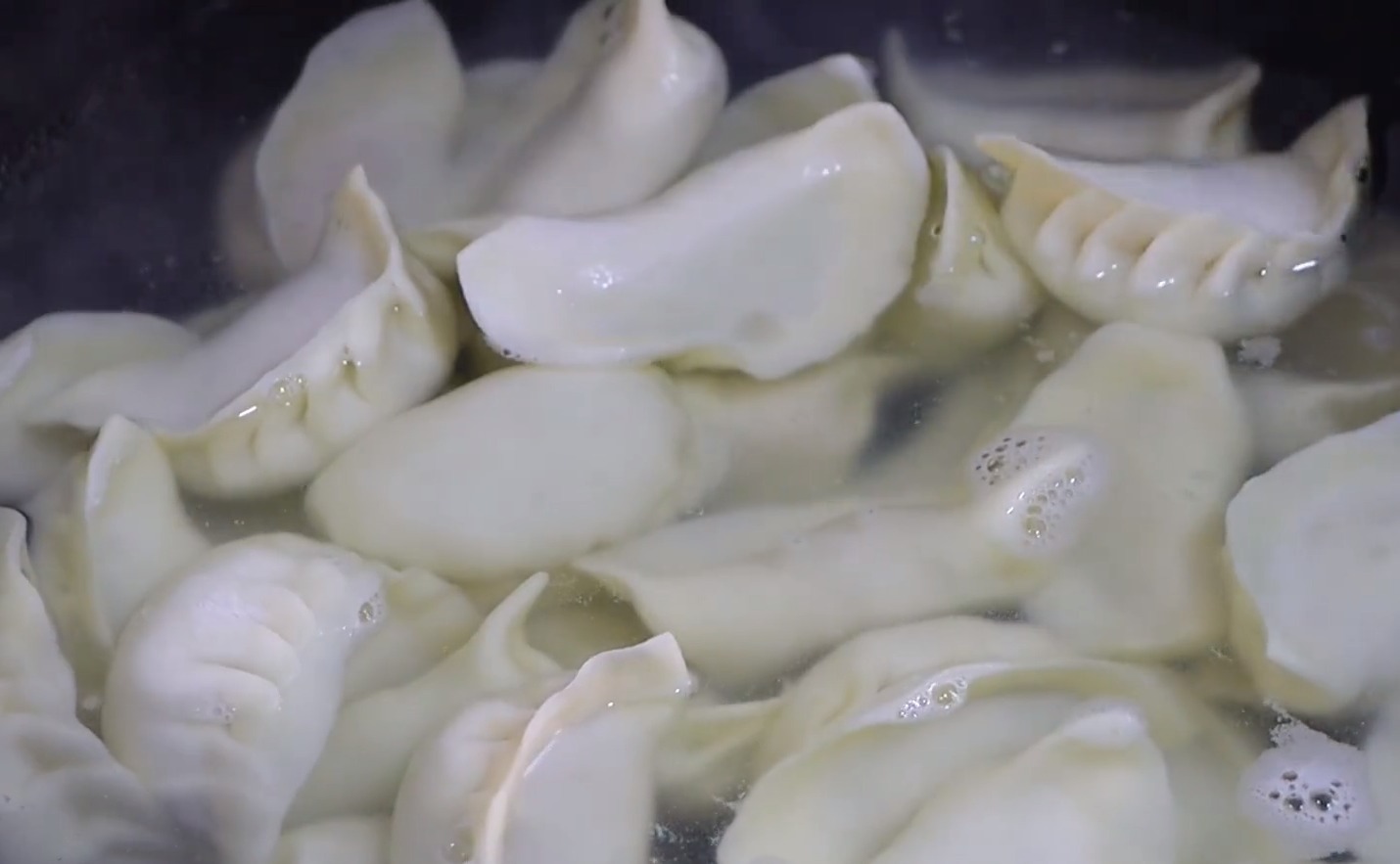 白菜饺子怎么调馅才好吃教你一个小技巧,鲜香多汁,至少吃2盘